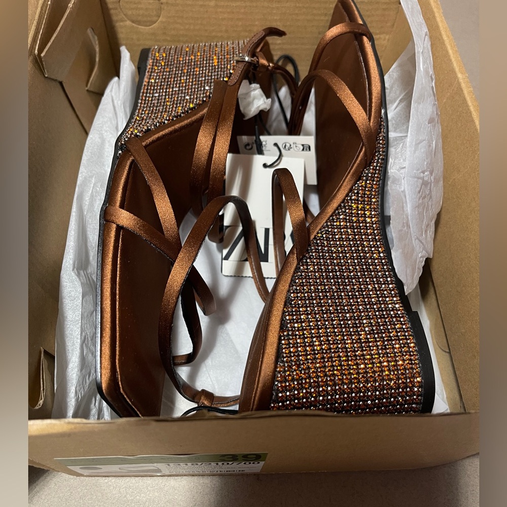 🌷 Zara Rhinestone Wedge Sandals NWT🌷